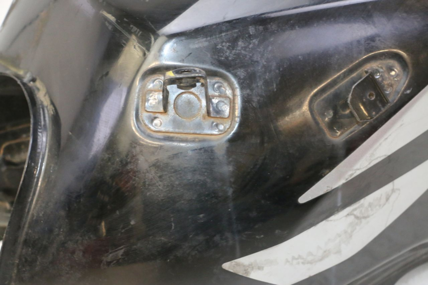 photo de FUEL TANK HONDA CBF 125 (2009 - 2015) - Alternative angle