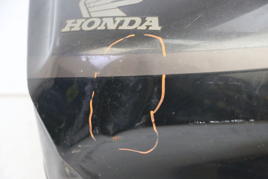 photo de FUEL TANK HONDA CBR F SC25 1000 (1989 - 1992) - Focus on structure