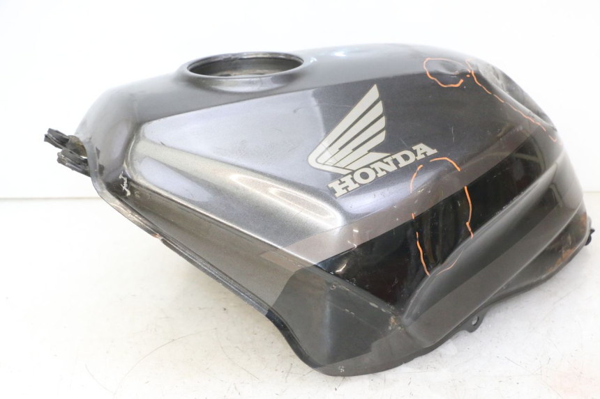 photo de FUEL TANK HONDA CBR F SC25 1000 (1989 - 1992) - Alternative angle