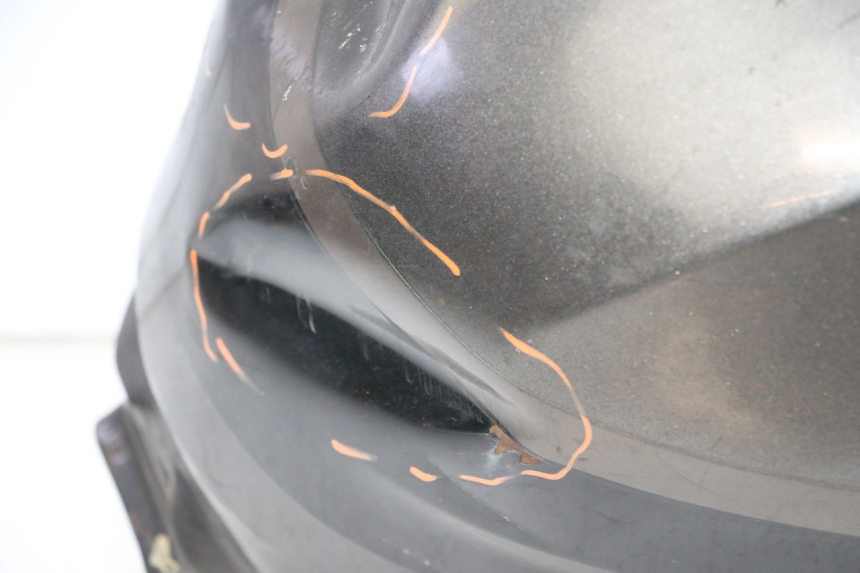 photo de FUEL TANK HONDA CBR F SC25 1000 (1989 - 1992) - Technical close-up