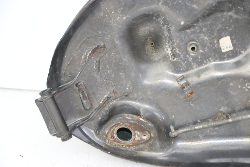 photo de FUEL TANK HONDA CBR F SC25 1000 (1989 - 1992) - Product overview