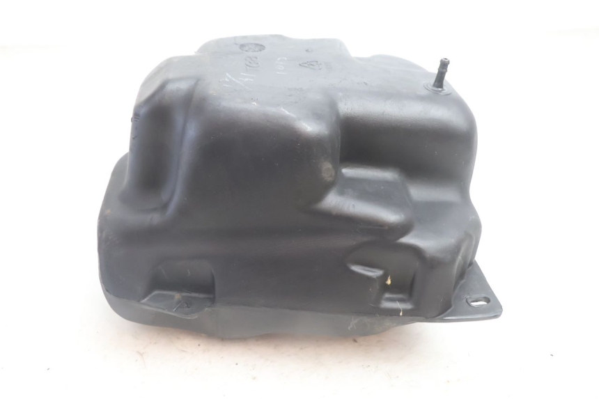 photo de FUEL TANK TGB CITY RS 50 (2011 - 2016) - Fixing points details