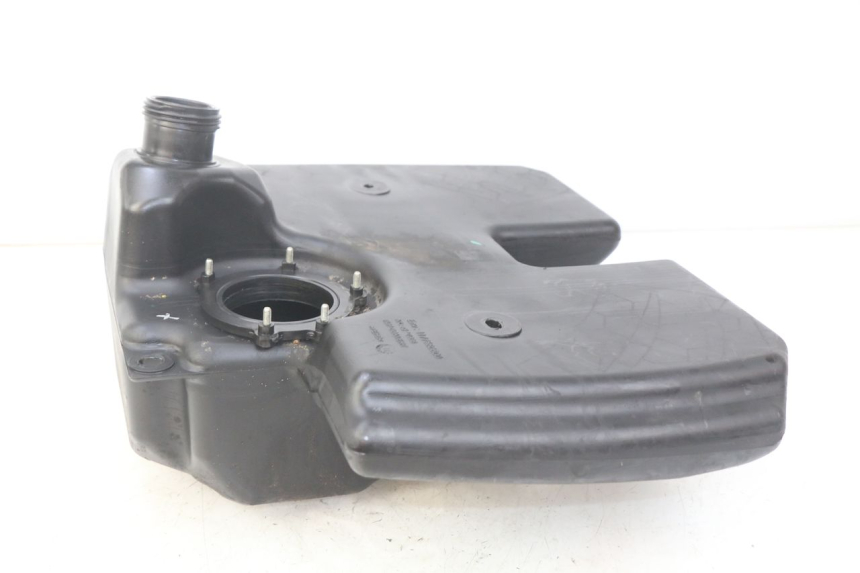 photo de FUEL TANK PEUGEOT CITYSTAR 125 (2011 - 2017) - Alternative perspective