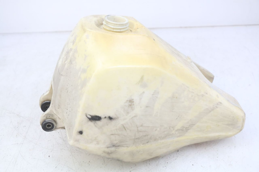 photo de FUEL TANK JIANSHE COYOTE 80 - Fixing points details