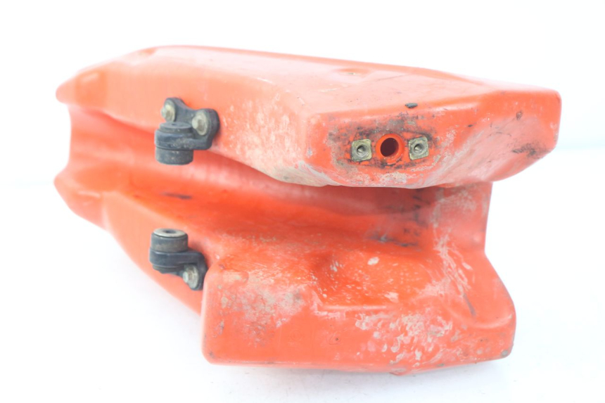 photo de FUEL TANK HONDA CR 125 (1989 - 1991) - Technical close-up