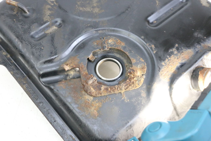 photo de FUEL TANK KYMCO DINK 4T 50 (2007 - 2018) - Alternative perspective