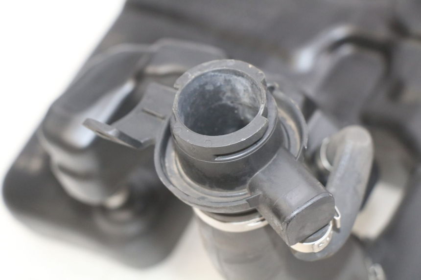 photo de FUEL TANK PEUGEOT DJANGO 4T 50 (2014 - 2019) - Alternative perspective