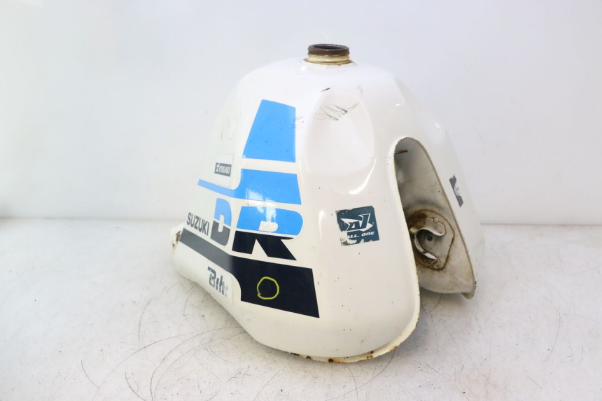photo de FUEL TANK SUZUKI DR S 600 (1985 - 1989) - Main view