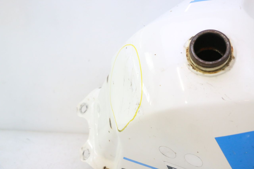 photo de FUEL TANK SUZUKI DR S 600 (1985 - 1989) - Distinctive features