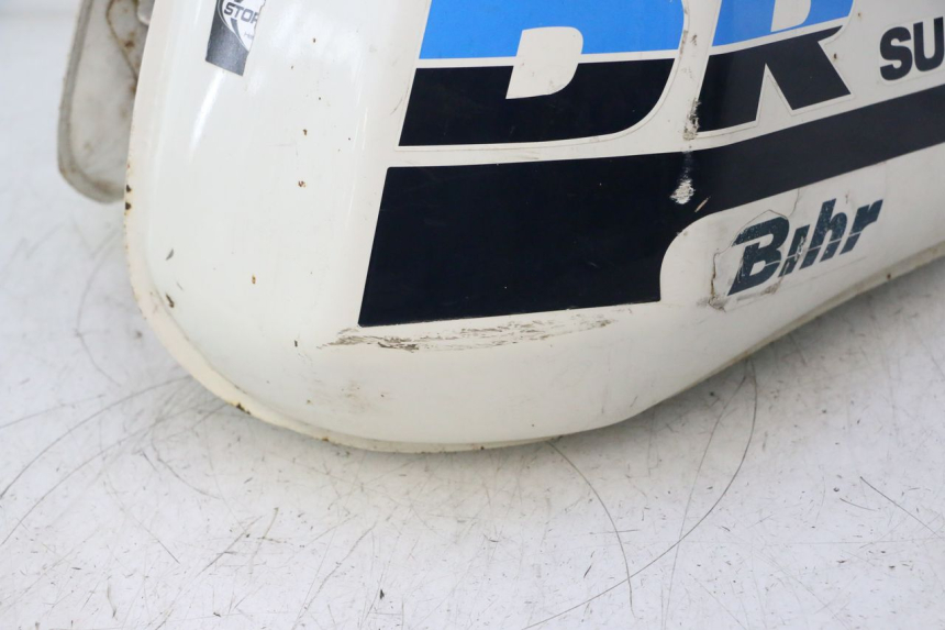 photo de FUEL TANK SUZUKI DR S 600 (1985 - 1989) - Zoom on usage condition