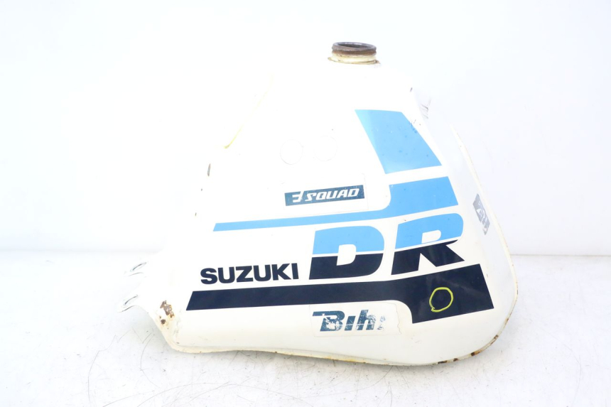 photo de FUEL TANK SUZUKI DR S 600 (1985 - 1989) - Distinctive features