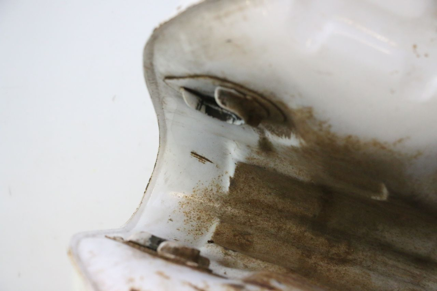 photo de FUEL TANK SUZUKI DR S 600 (1985 - 1989) - Surface and material condition