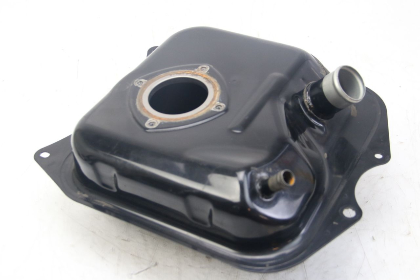 photo de FUEL TANK YAMAHA D'ELIGHT DELIGHT 125 (2017 - 2020) - Zoom on usage condition