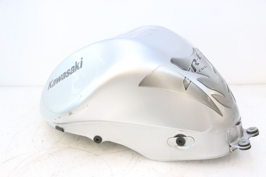 photo de FUEL TANK KAWASAKI ER-6 ER6 N 650 (2005 - 2009) - Distinctive features