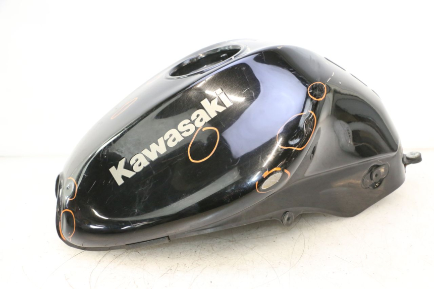 photo de FUEL TANK KAWASAKI ER-6 ER6 N 650 (2005 - 2009) - Detailed visual inspection