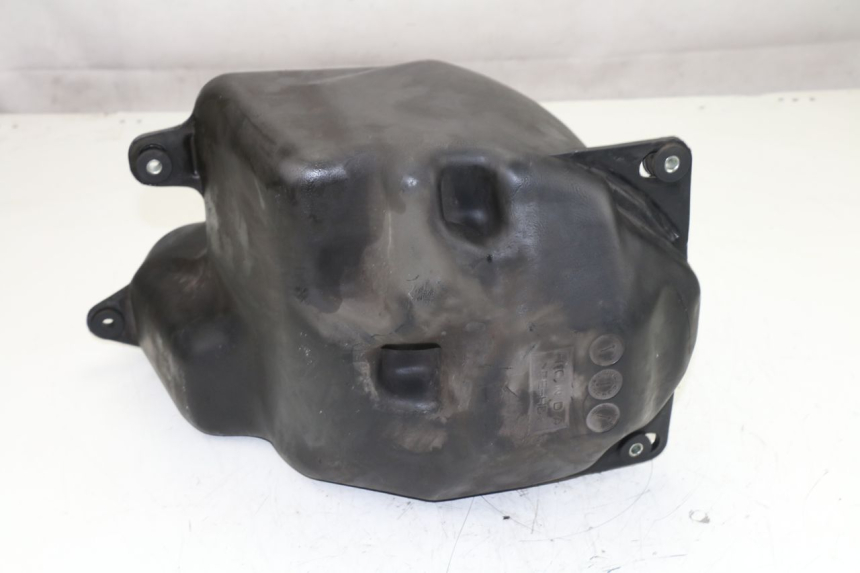 photo de FUEL TANK HONDA FES S-WING SWING ABS 125 (2007 - 2015) - Zoom on usage condition