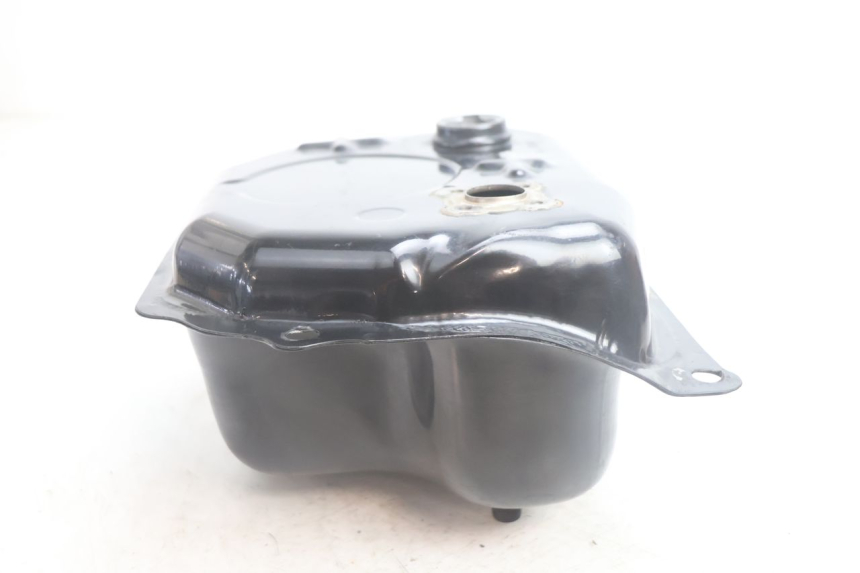 photo de FUEL TANK SYM FIDDLE 3 III 50 (2014 - 2020) - Fixing points details