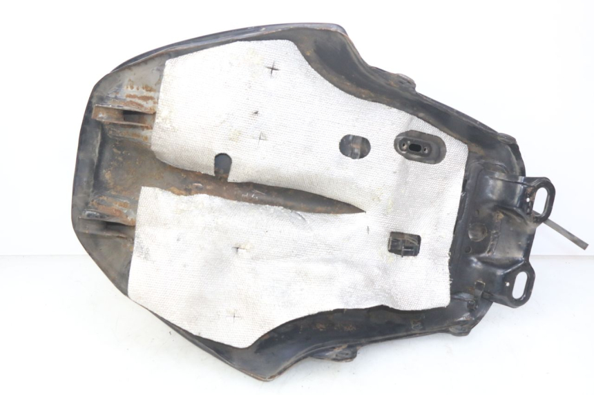 photo de FUEL TANK YAMAHA FJ 3CX 1200 (1986 - 1996) - Technical close-up