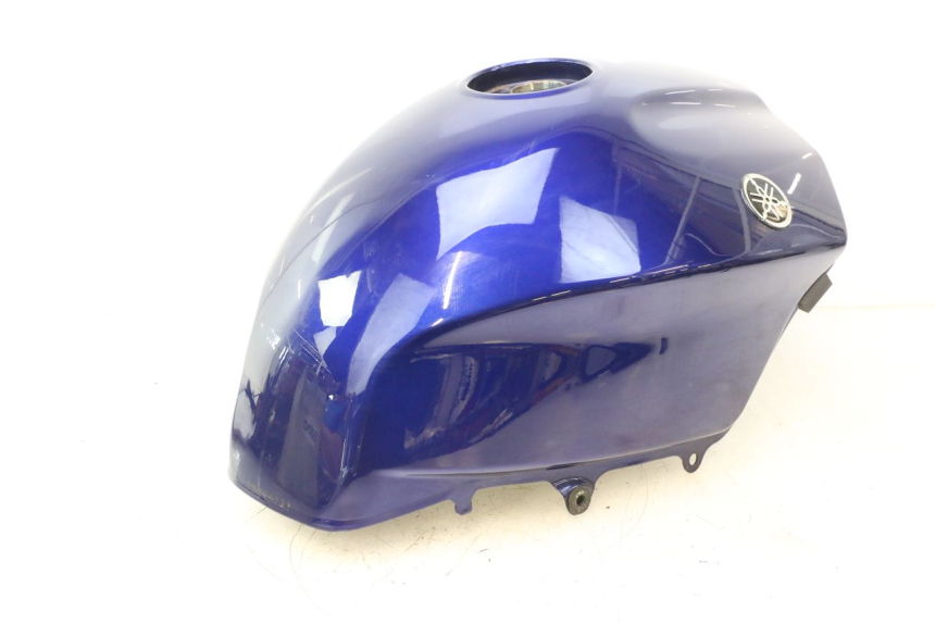 photo de FUEL TANK YAMAHA FJR 1300 (2001 - 2005) - Focus on structure
