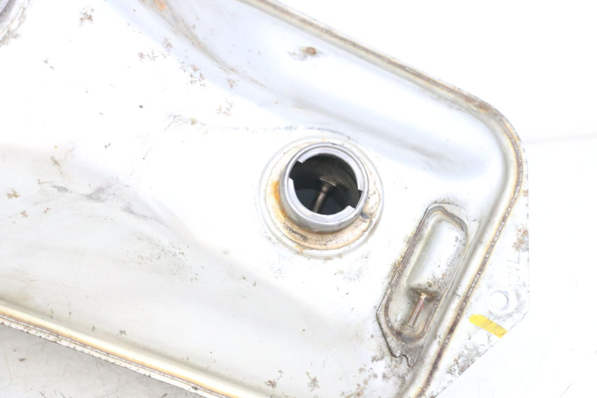 photo de FUEL TANK HONDA FJS SILVER WING SILVERWING 400 (2005 - 2008) - Fixing points details