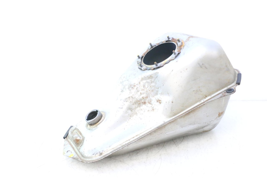 photo de FUEL TANK HONDA FJS SILVER WING SILVERWING 400 (2005 - 2008) - Detailed visual inspection