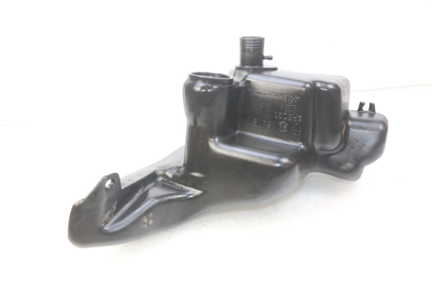 photo de FUEL TANK PIAGGIO FLY 2T 50 (2004 - 2017) - Alternative perspective