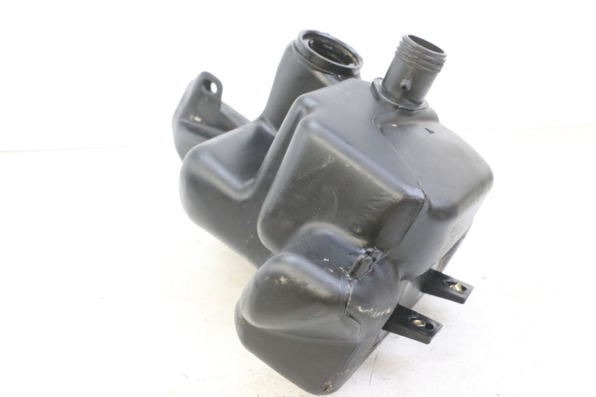 photo de FUEL TANK PIAGGIO FLY 2T 50 (2004 - 2017) - Component detail