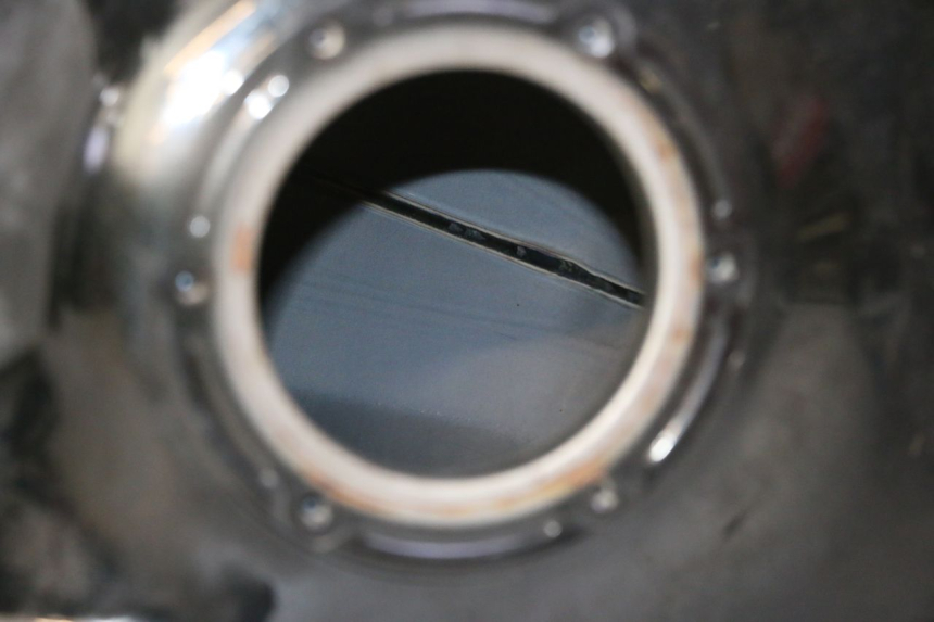 photo de FUEL TANK YAMAHA FZ6 FAZER S2 600 (2007 - 2011) - Component detail