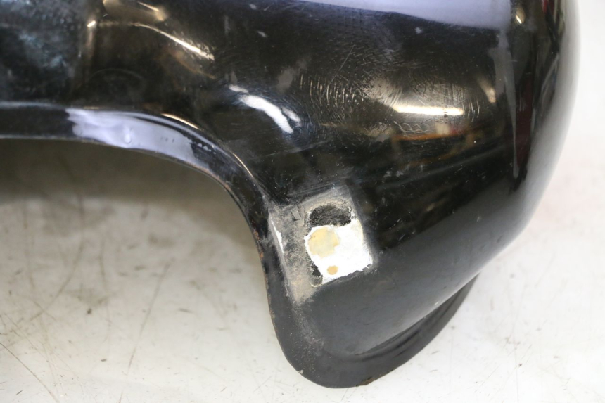 photo de FUEL TANK YAMAHA FZ6 FAZER S2 600 (2007 - 2011) - Fixing points details