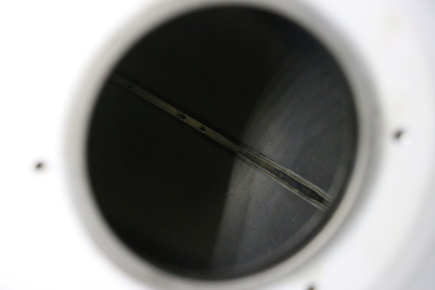 photo de FUEL TANK YAMAHA FZ8 800 (2010 - 2016) - Focus on structure