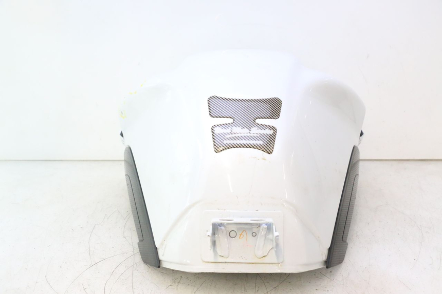 photo de FUEL TANK YAMAHA FZ8 800 (2010 - 2016) - Surface and material condition