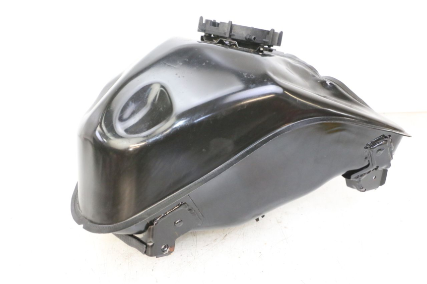 photo de FUEL TANK BMW G310 R 310 (2016 - 2020) - Additional view of the item
