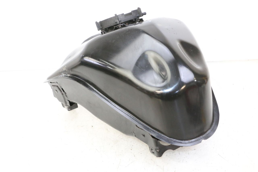 photo de FUEL TANK BMW G310 R 310 (2016 - 2020) - Distinctive features