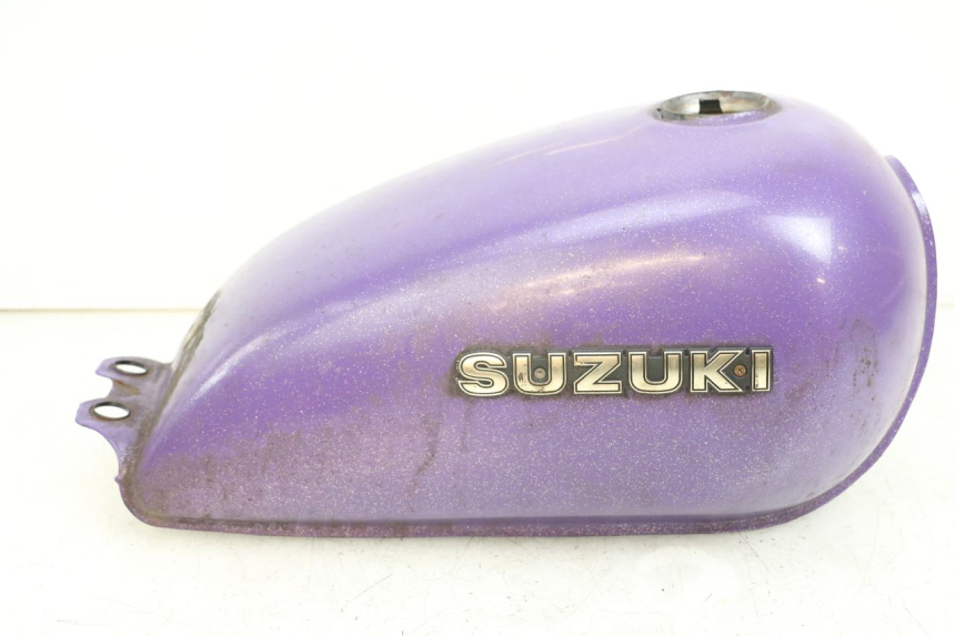 photo de FUEL TANK SUZUKI GN 125 (1997 - 2000) - Surface and material condition