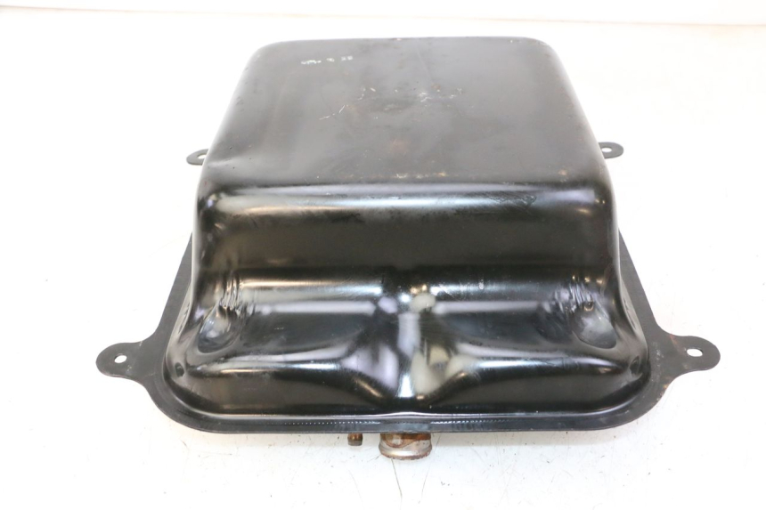 photo de FUEL TANK KYMCO GRAND DINK 125 (2008 - 2014) - Fixing points details
