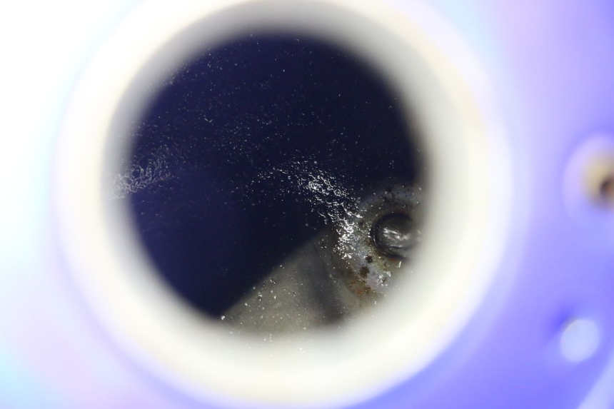 photo de FUEL TANK SUZUKI GS GSE 500 (2001 - 2003) - Fixing points details