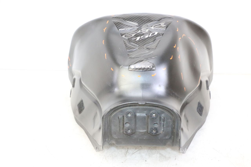 photo de FUEL TANK SUZUKI GSR 750 (2011 - 2017) - Additional view of the item