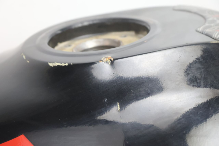 photo de FUEL TANK SUZUKI GSX F GSXF 750 (1988 - 1998) - Component detail