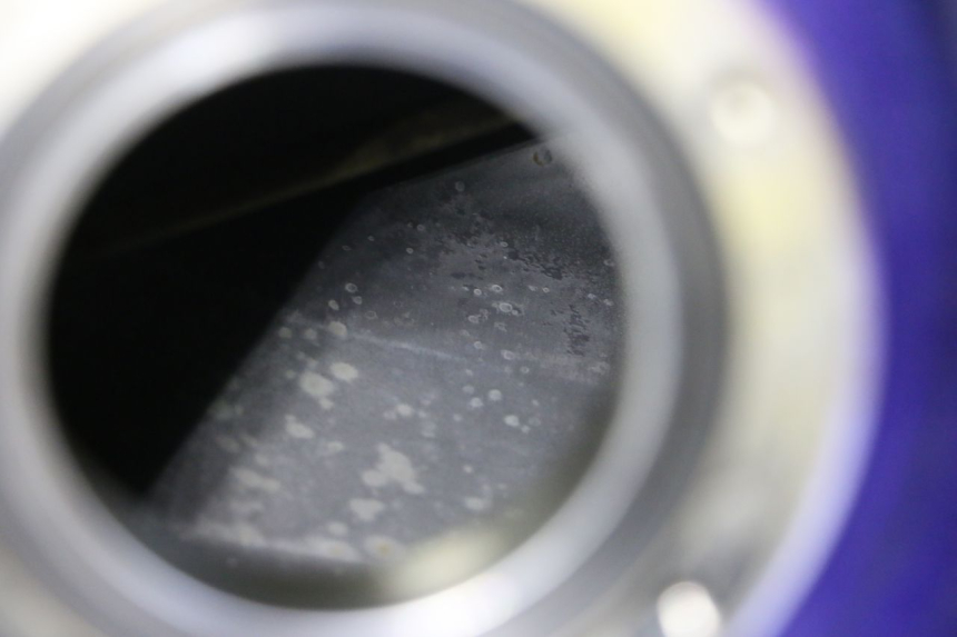 photo de FUEL TANK SUZUKI GSXR GSX-R 1000 (2003 - 2004) - Fixing points details