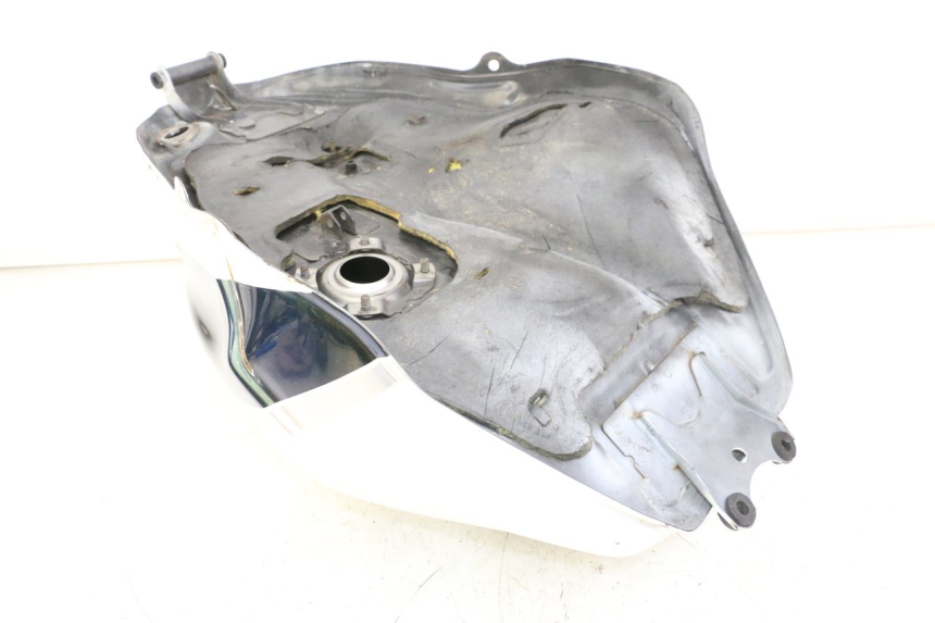 photo de FUEL TANK HONDA CBR F 1000 (1993 - 1996) - Fixing points details