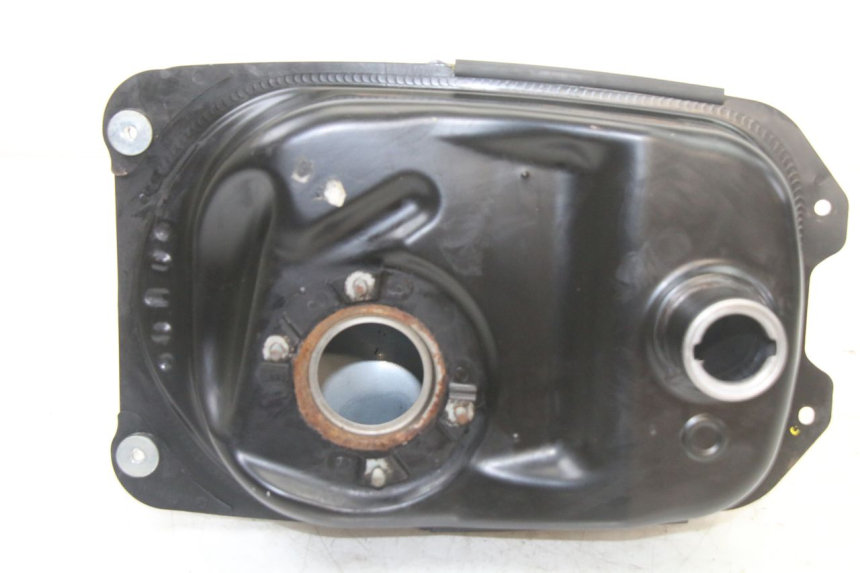 photo de FUEL TANK HONDA PCX (JF57/JF64) 125 (2014 - 2018) - Zoom on usage condition