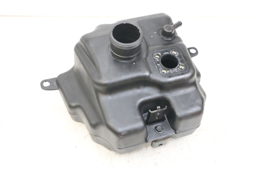 photo de FUEL TANK PEUGEOT KISBEE 2T 50 (2018 - 2022) - Alternative perspective