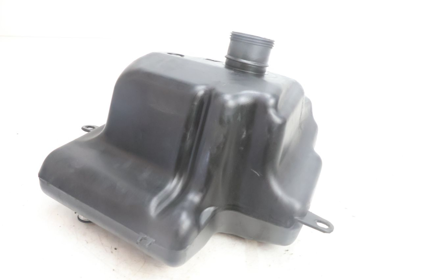 photo de FUEL TANK PEUGEOT KISBEE 2T 50 (2010 - 2017) - Alternative perspective