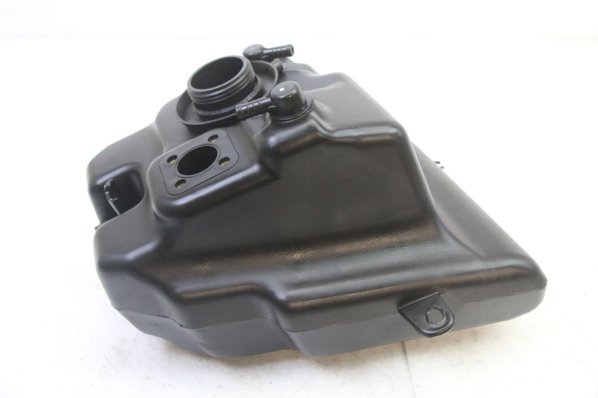photo de FUEL TANK PEUGEOT KISBEE 4T 50 (2018 - 2022) - Zoom on usage condition