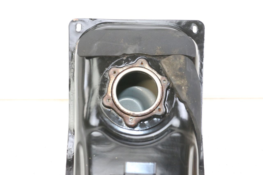 photo de FUEL TANK KYMCO X-TOWN XTOWN 125 (2016 - 2021) - Technical close-up