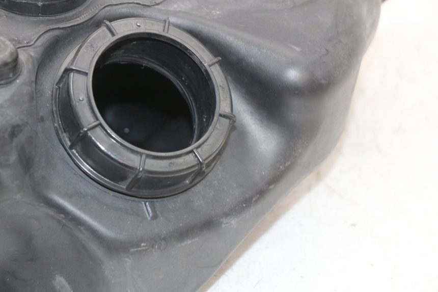 photo de FUEL TANK PIAGGIO LIBERTY 4T 50 (2018 - 2021) - Component detail