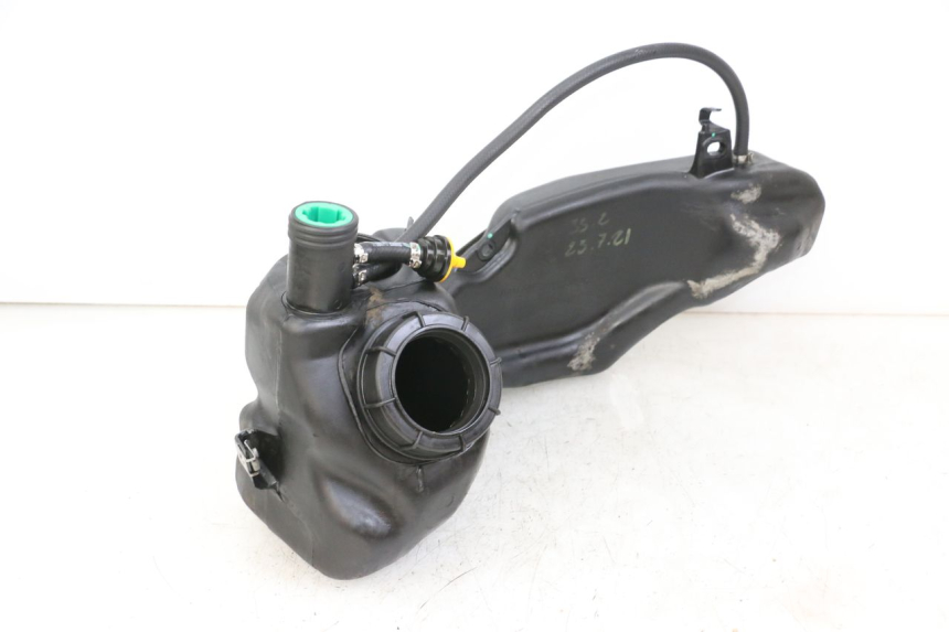 photo de FUEL TANK PIAGGIO LIBERTY IGET 4T 50 (2021 - 2025) - Zoom on usage condition