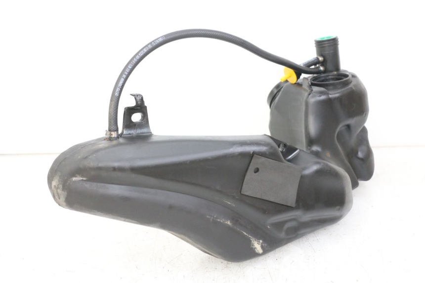 photo de FUEL TANK PIAGGIO LIBERTY IGET 4T 50 (2021 - 2025) - Technical close-up