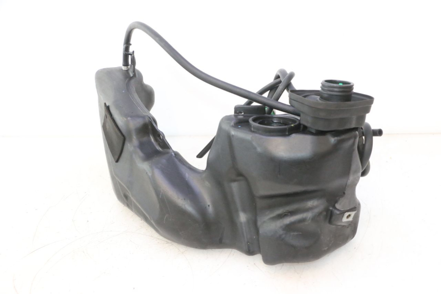 photo de FUEL TANK PIAGGIO LIBERTY IGET 4T 50 (2015 - 2020) - Surface and material condition