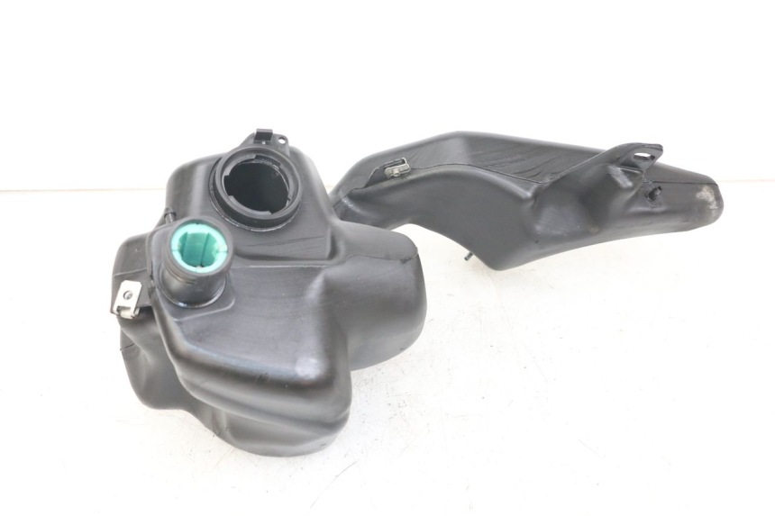 photo de FUEL TANK PIAGGIO LIBERTY 125 (2009 - 2013) - Main view